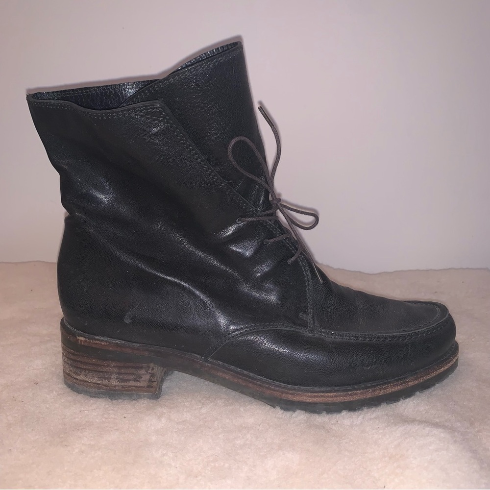 Stuart Weitzman Black Lace Up Boots with Rugged Style